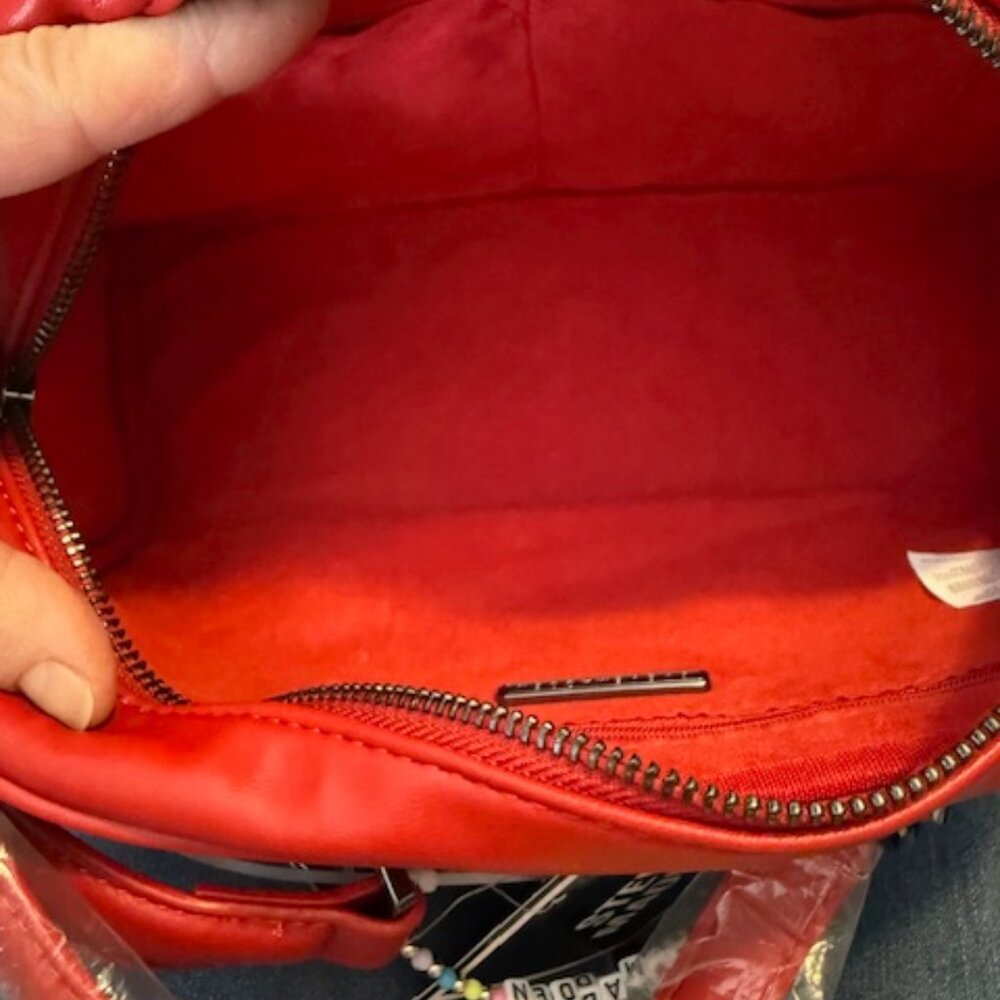 Steve Madden Bmikey Satchel Bag Red Quilted Faux Leather Charms & Mini! - Picture 5 of 5